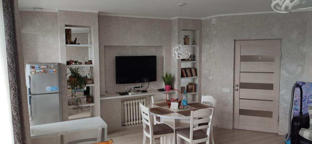 Apartment In The Karakol Heart 外观 照片