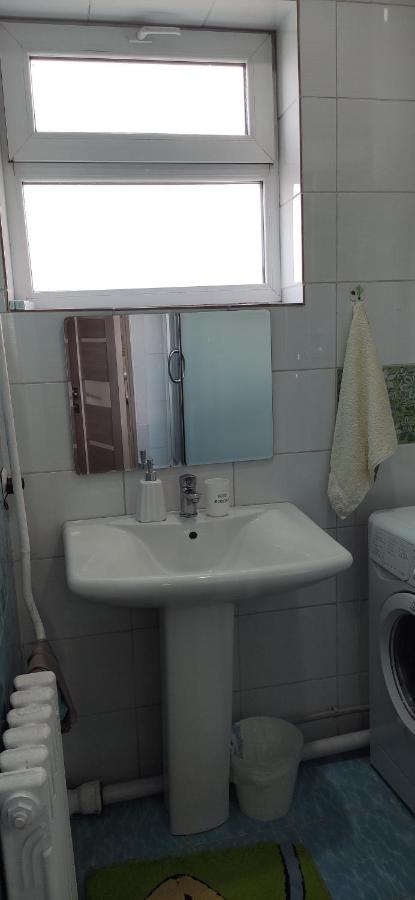 Apartment In The Karakol Heart 外观 照片